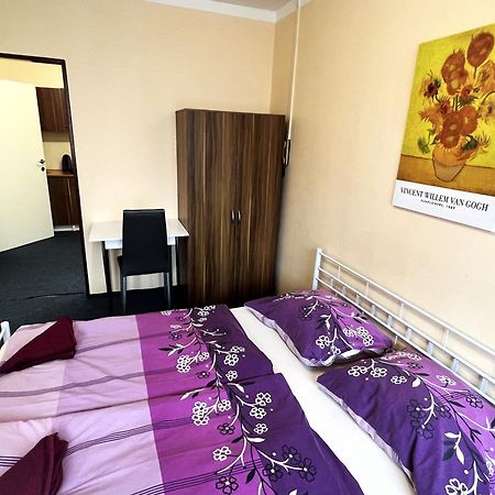 Hotel Penzion Rohoznik Prague Ngoại thất bức ảnh