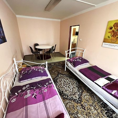 Hotel Penzion Rohoznik Prague Ngoại thất bức ảnh