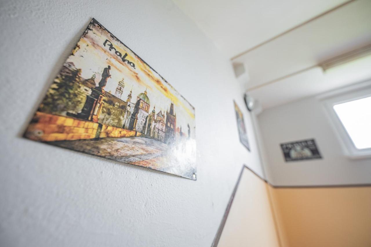 Hotel Penzion Rohoznik Prague Ngoại thất bức ảnh