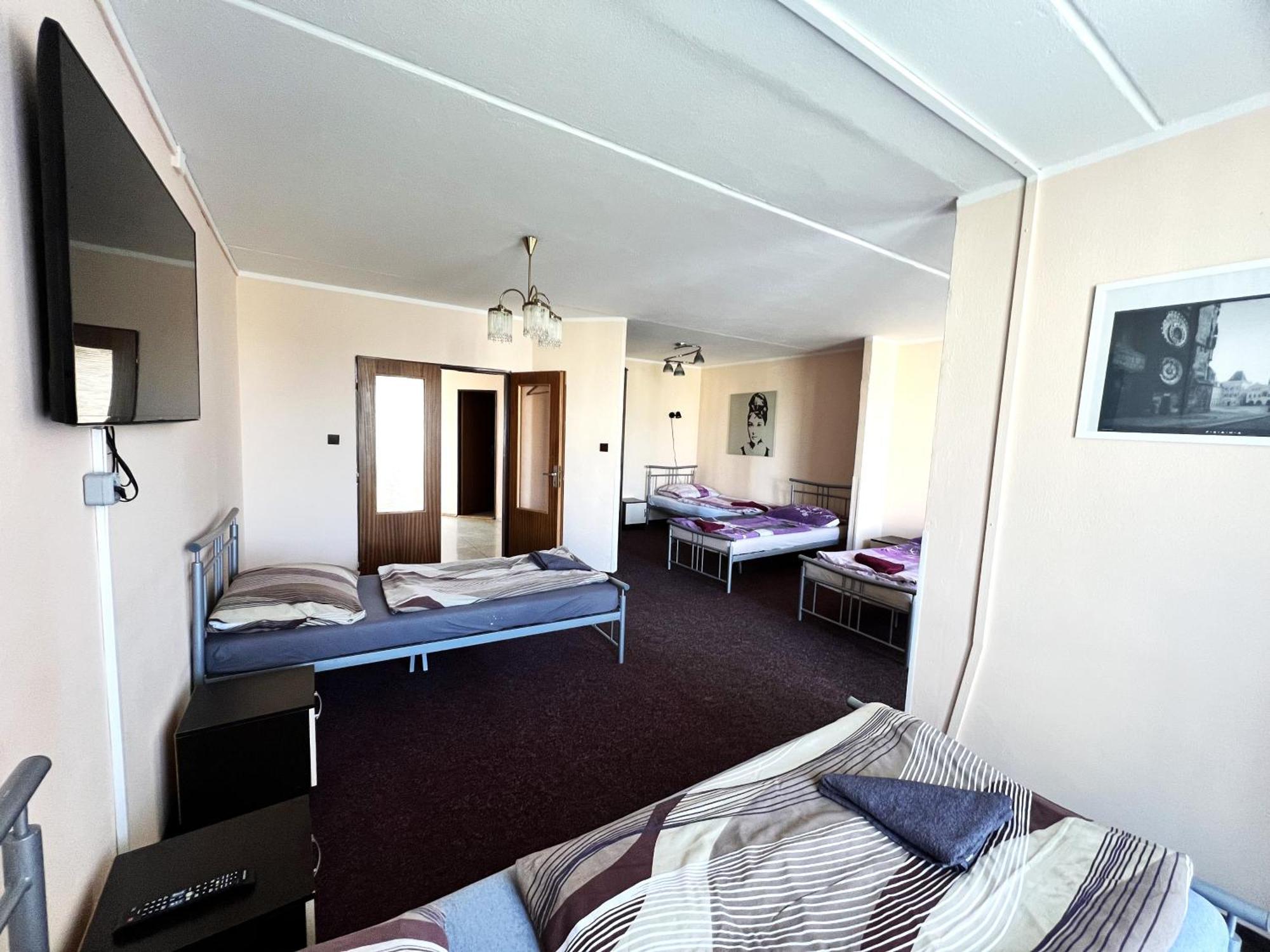 Hotel Penzion Rohoznik Prague Ngoại thất bức ảnh