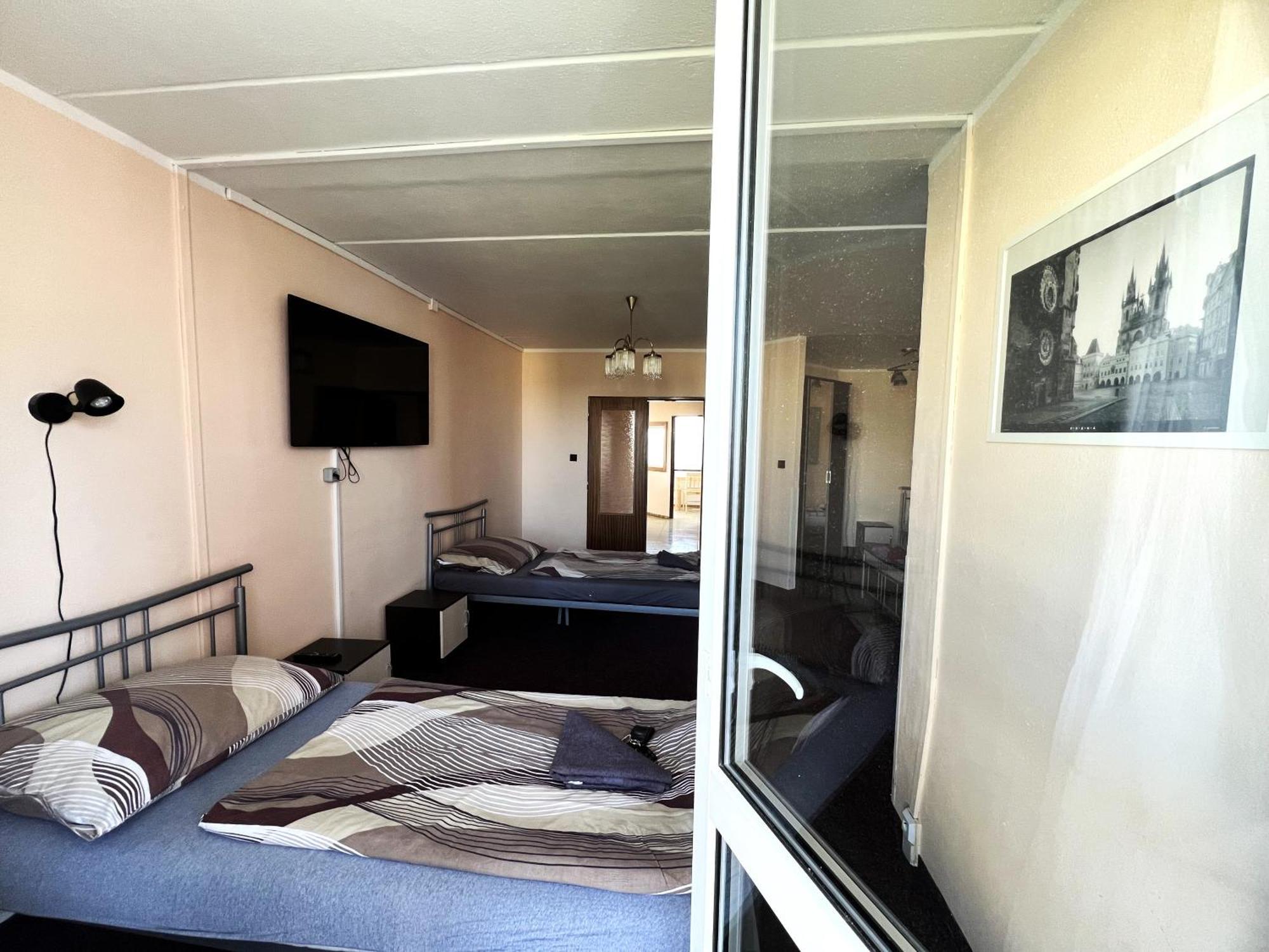 Hotel Penzion Rohoznik Prague Ngoại thất bức ảnh