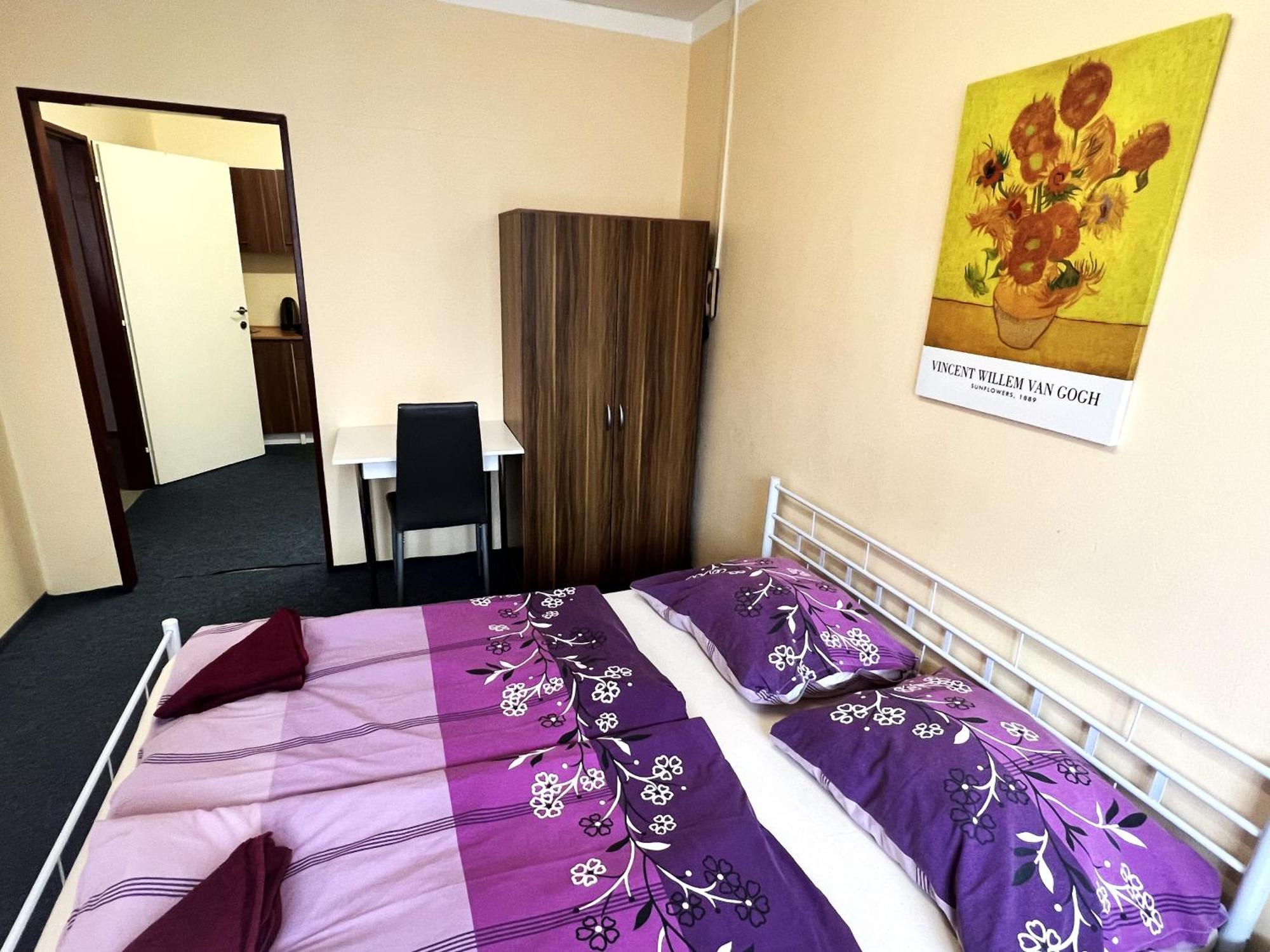 Hotel Penzion Rohoznik Prague Ngoại thất bức ảnh