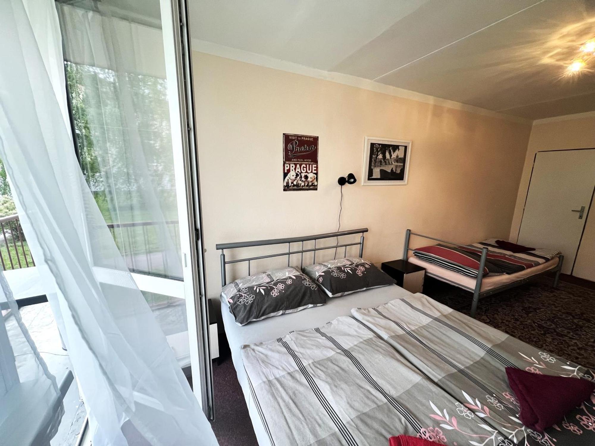 Hotel Penzion Rohoznik Prague Ngoại thất bức ảnh